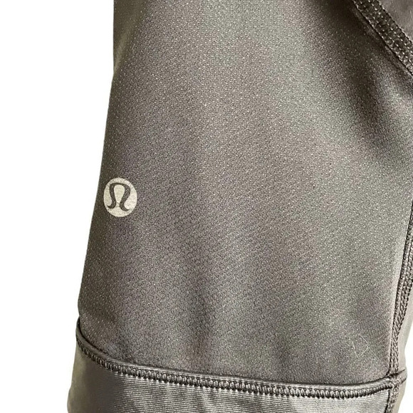 Lululemon Chase Me Crop II Women's 6 Black - Picture 3 of 5